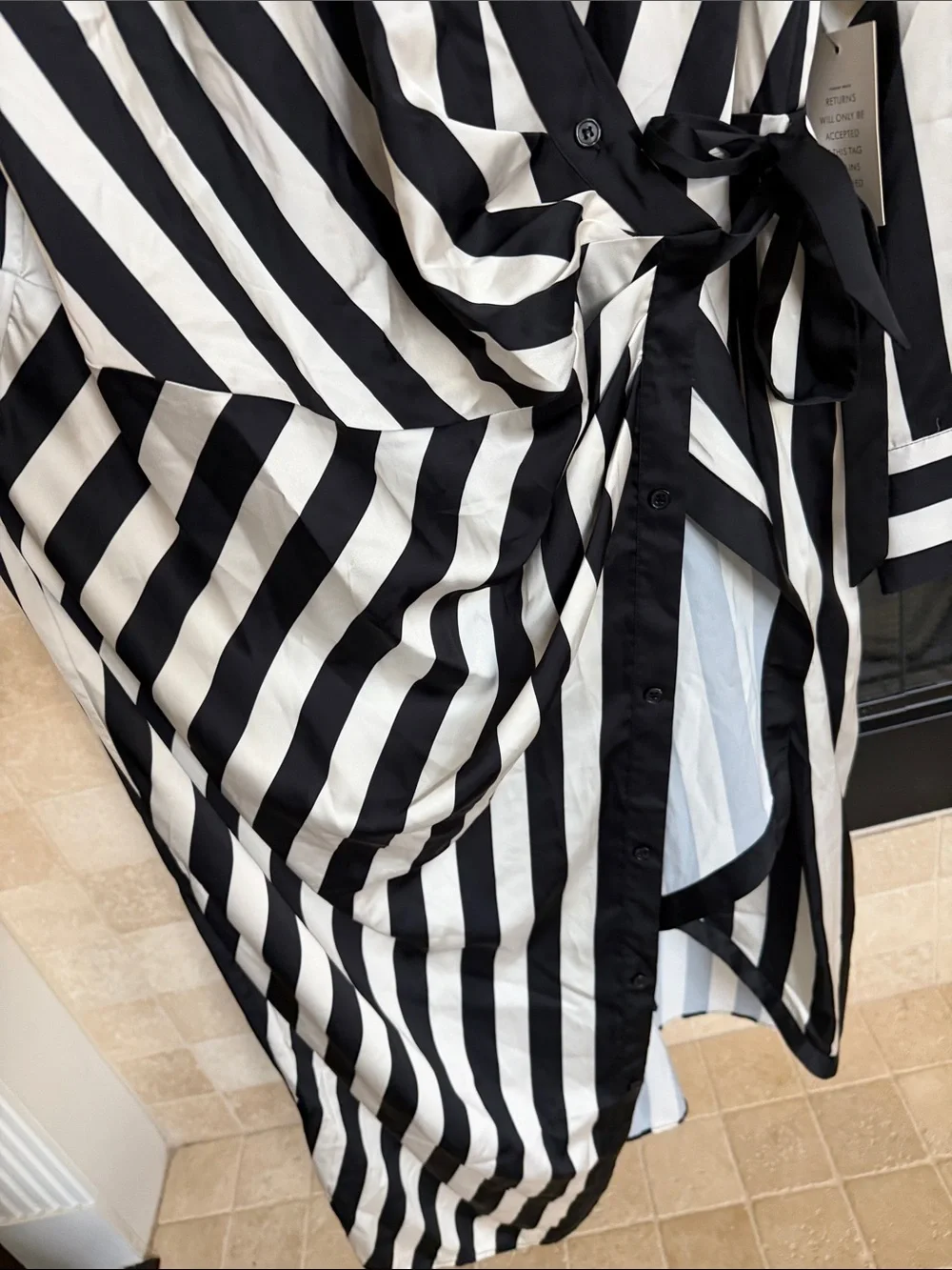 Eloquii Black & off White Diagonal Stripe Wrap Shirt Dress Sz 18 - Picture 7 of 10